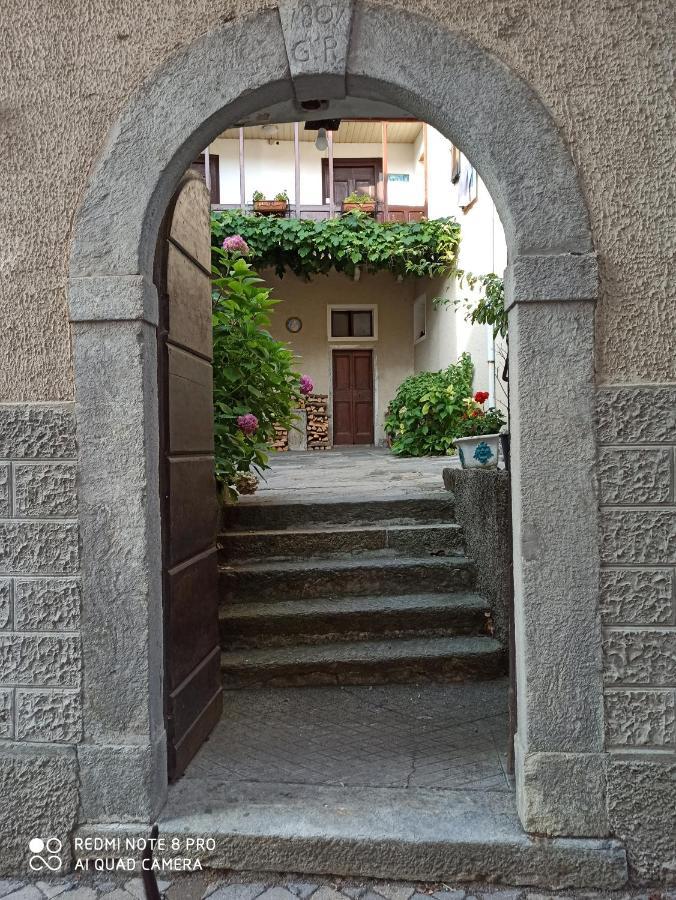 Hôtel Casa Olmi à Castiglione dʼIntelvi Extérieur photo